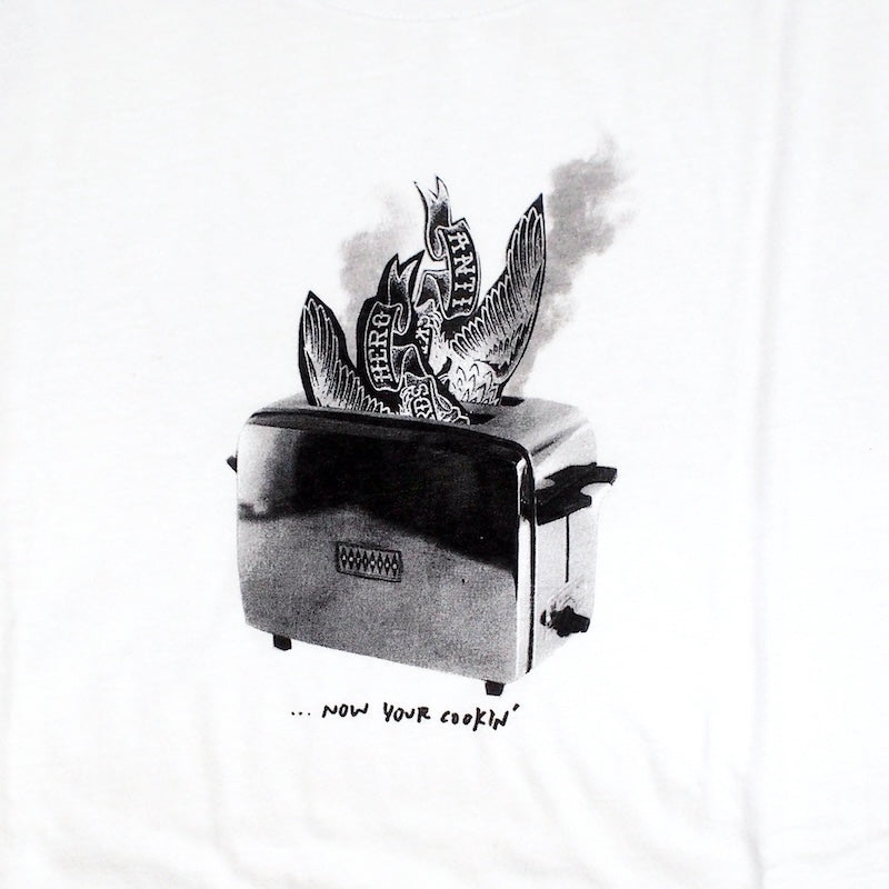 ANTI HERO Tシャツ "TOASTED TEE" (White)