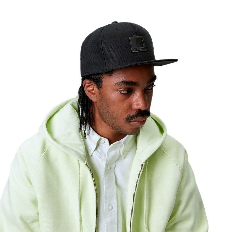 Carhartt WIP キャップ LOGO CAP ブラック 着用画像 斜め