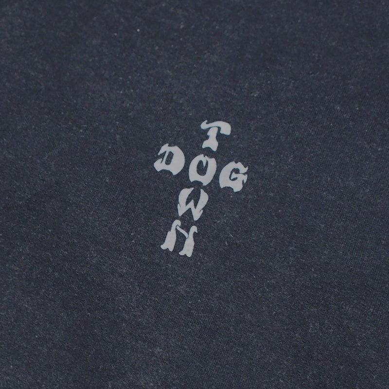 DOGTOWN パーカー "CROSS LOGO FROST HOODIE" (Black / Charcoal)