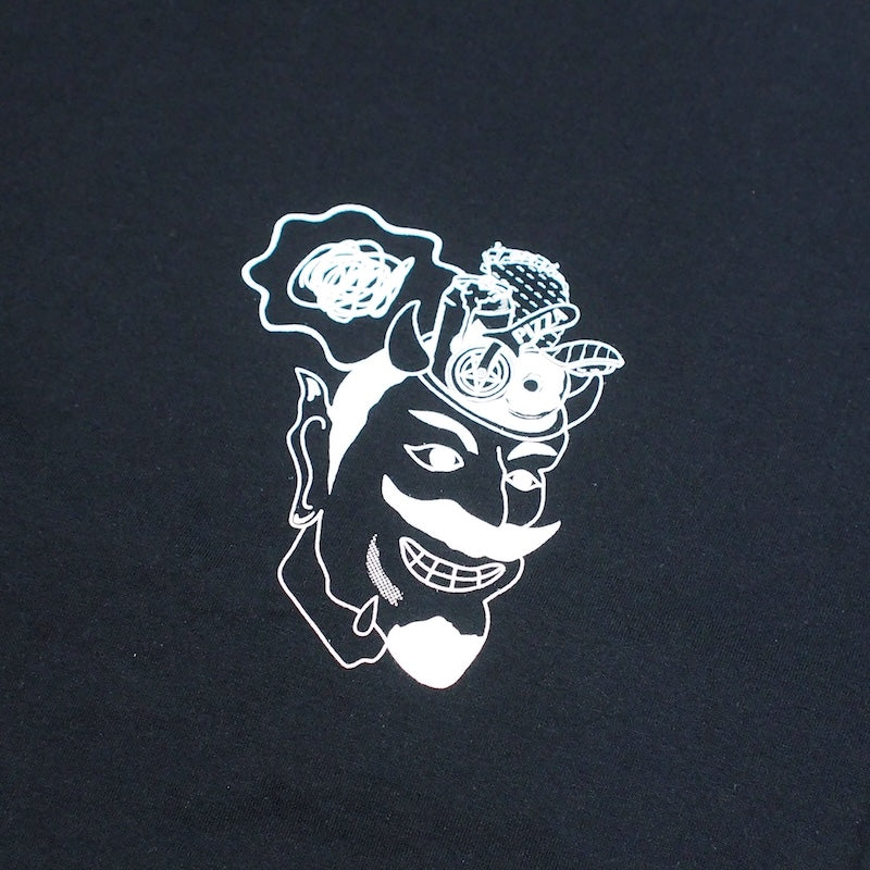 Deviluse L/STシャツ Eat' em L/S TEE ブラック 商品画像 胸プリント