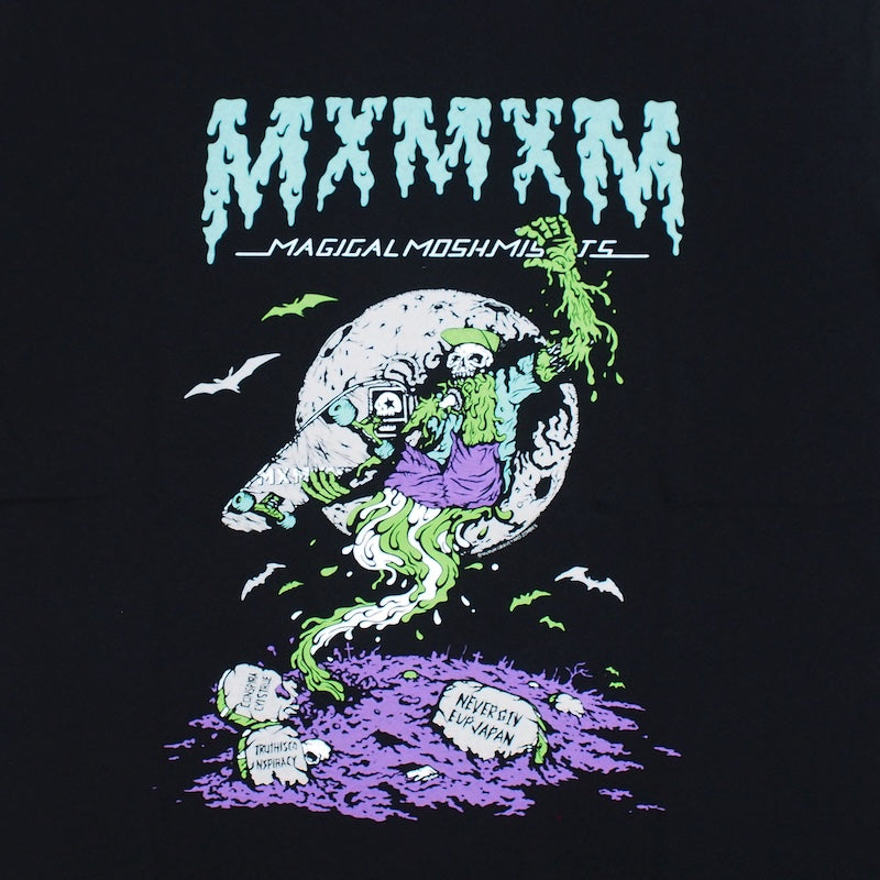 MxMxM "MxMxM GRAVEYARD ZOMBIES TEE" (Doku)