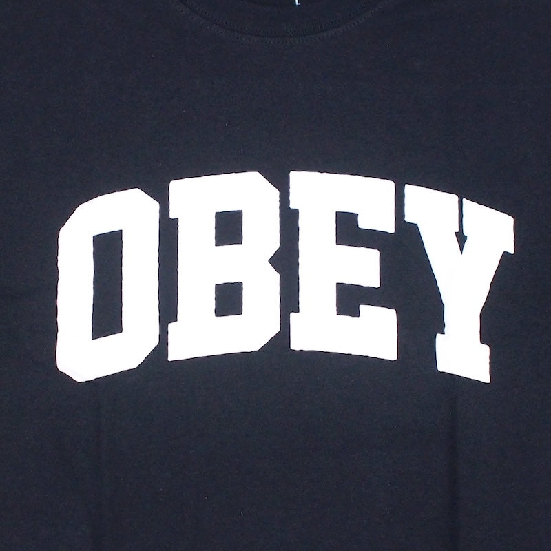 OBEY Tシャツ OBEY COLLEGIATE STANDARD T-SHIRT ブラック 商品画像 フロントプリント