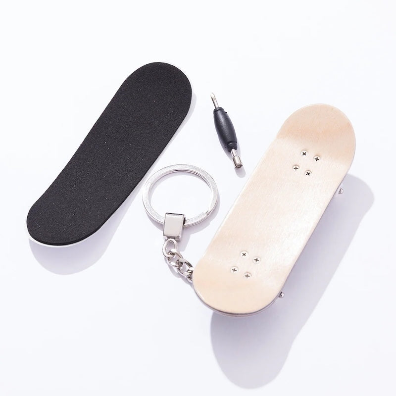 POLeR キーホルダー FINGER SKATEBOARD KEYCHAIN 商品画像 2