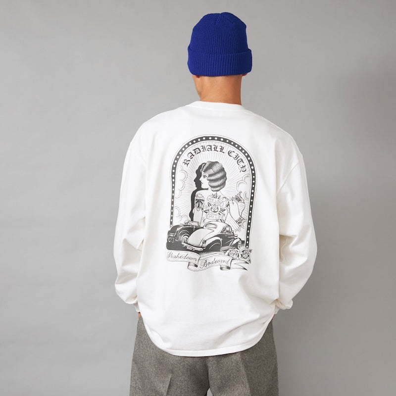 RADIALL L/STシャツ SHAKEDOWN BOULEVARD T-SHIRT ホワイト 着用画像 背面