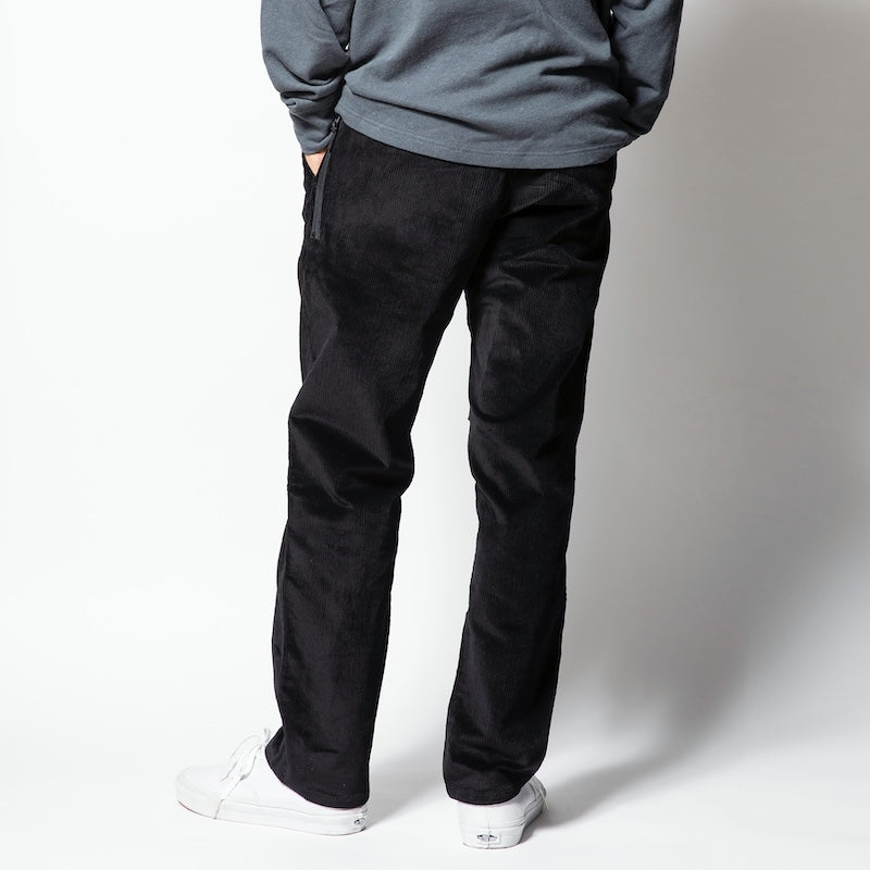 ROARK REVIVAL パンツ "TRAVELPANT CORDUROY - STANDARD FIT" (Black)