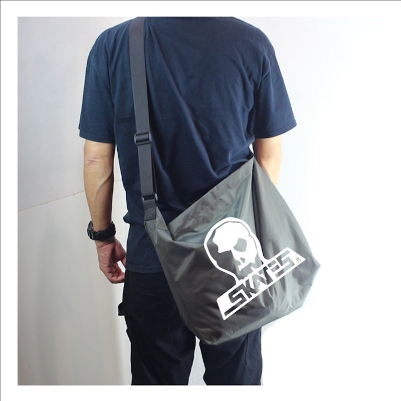 SKULL SKATES "ロゴ ナイロン ショルダーバッグ" (Gray)