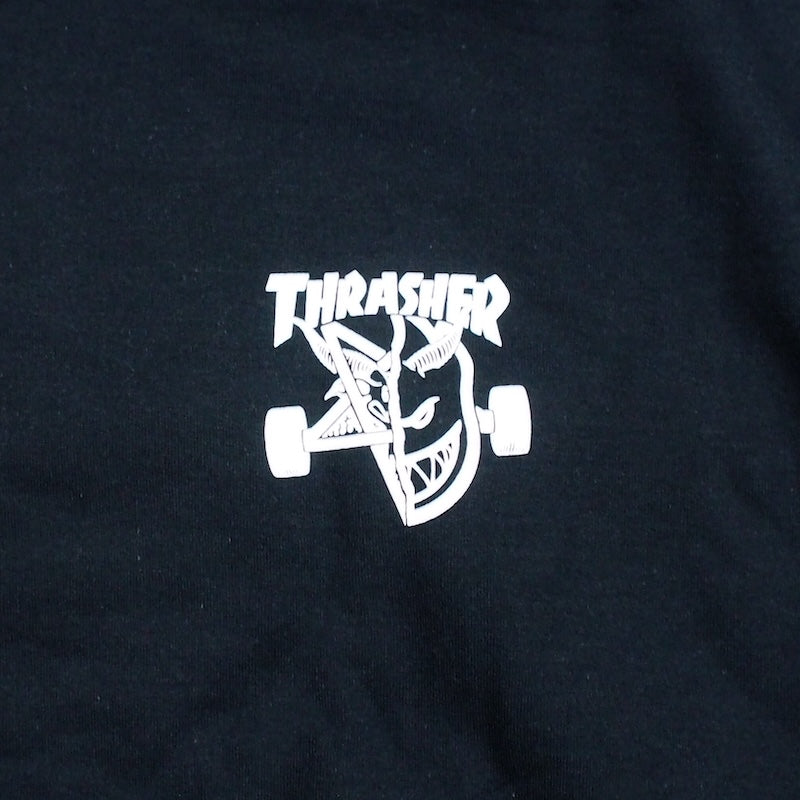 THRASHER x SPITFIRE コラボフードスウェット ブラック 正面 クローズアップ