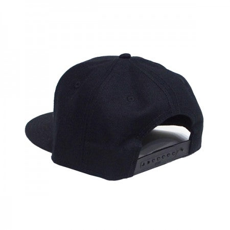 SRH　キャップ　"COLLEGE SNAPBACK CAP"　(Black)