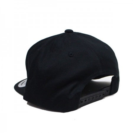 SKULL SKATES "サイドロゴ スナップバックキャップ" (Black)