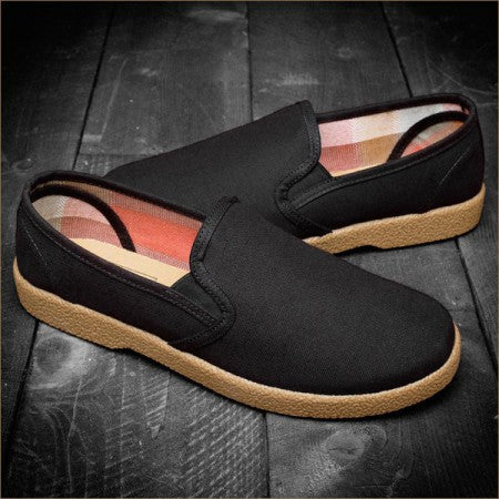 KINGSTON UNION MFG スニーカー "THE WINO - SLIP ON" (Black/Gum)