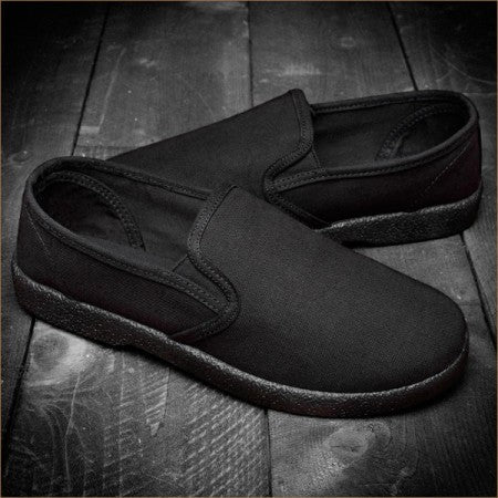 KINGSTON UNION MFG スニーカー "THE WINO - SLIP ON" (Blackout)