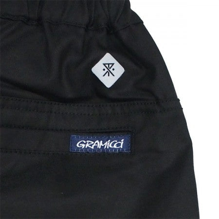 ROARK REVIVAL x GRAMICCI パンツ "TWILL ST NEW TRAVEL PANTS -REGULAR FIT" (Black)