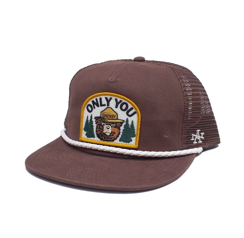 AMERICAN NEEDLE　キャップ　"WYATT - SMOKEY BEAR MESH CAP"　(Brown)