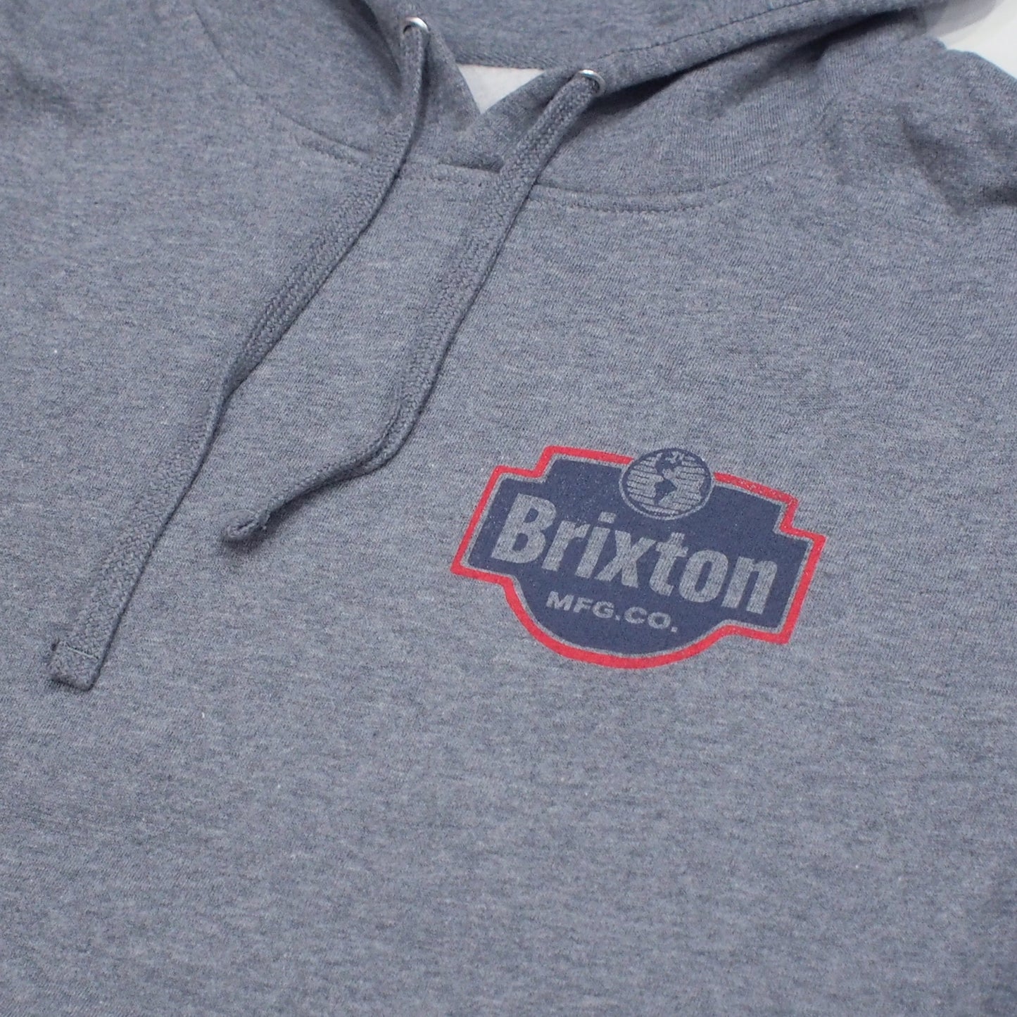 BRIXTON　パーカー　"GENUINE QUALITY HOODIE"　(Gunmetal Heather)