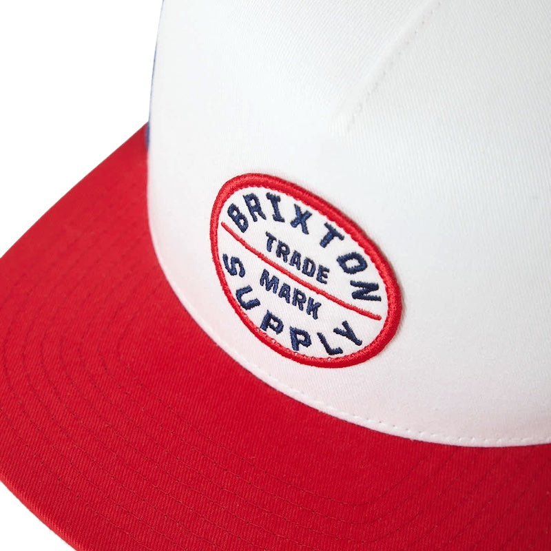 BRIXTON メッシュキャップ OATH MP TRUCKER HAT ホワイト/ブルー/レッド 商品画像 クローズアップ