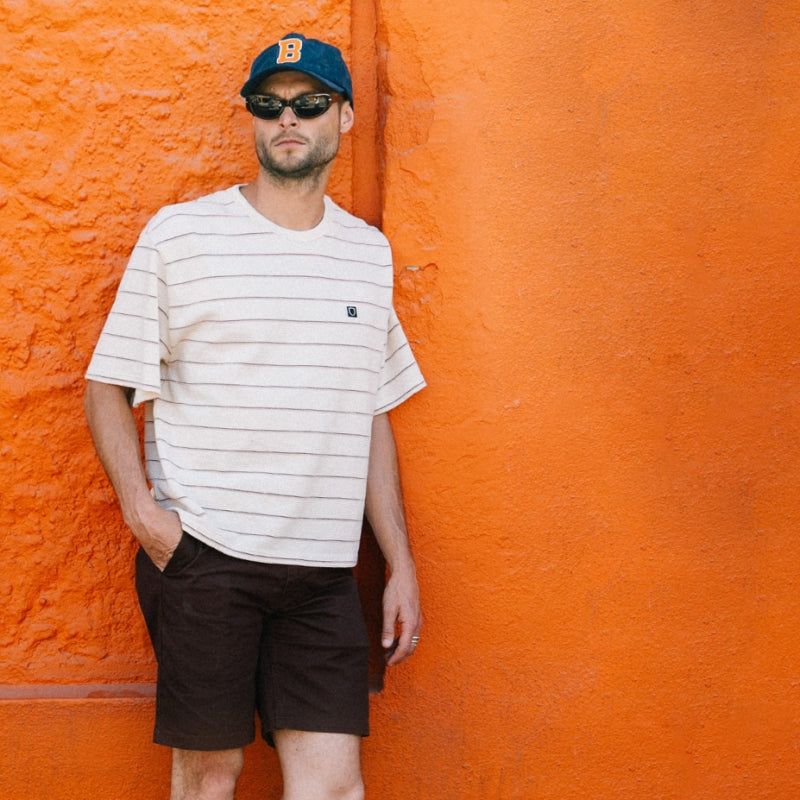 BRIXTON Tシャツ SHIELD PIQUE S/S BOXY KNIT TEE ホワイト 着用画像 3