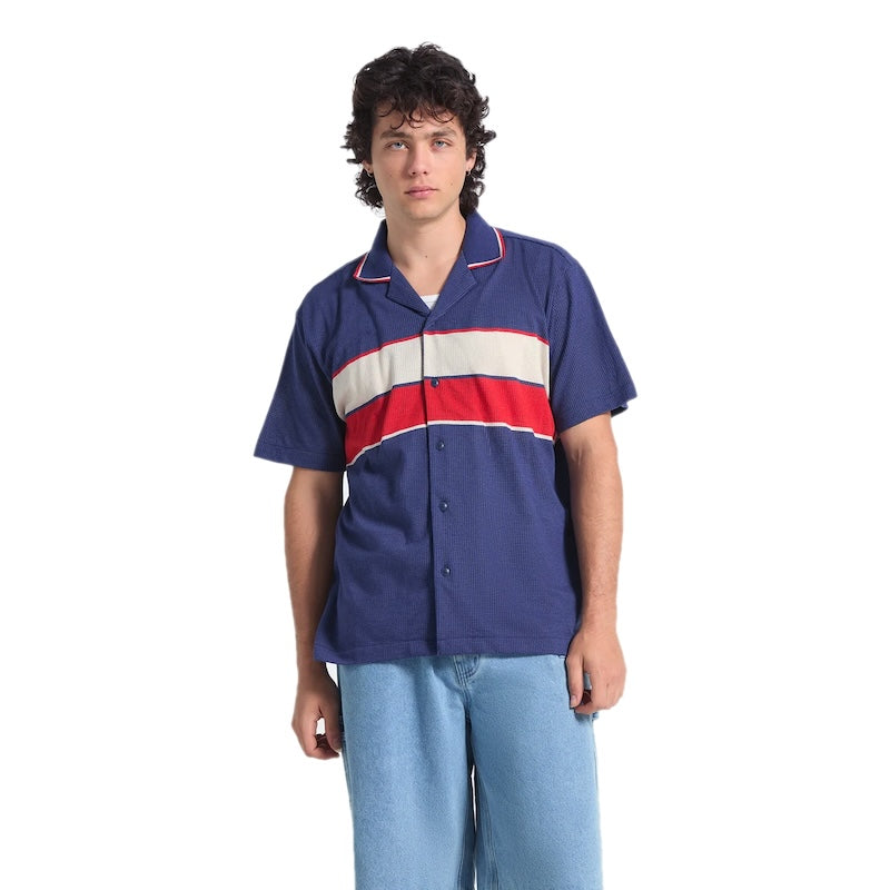 BRIXTON S/Sメッシュシャツ BUNKER MESH S/S WVN ネイビー 着用画像 正面