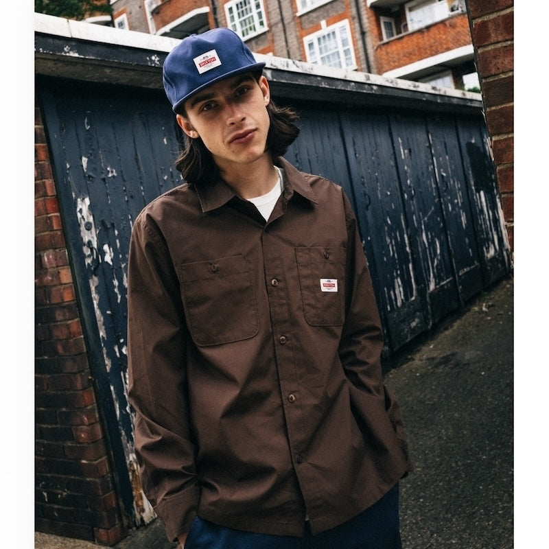 BRIXTON L/Sシャツ TRADEMARK L/S SHIRT ブラウン 着用画像 1