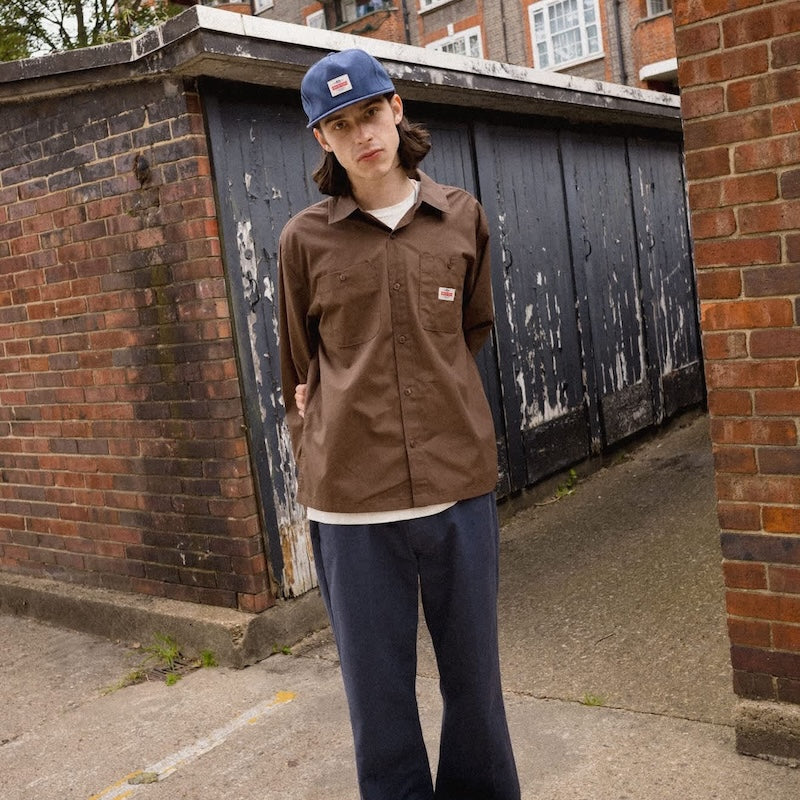BRIXTON L/Sシャツ TRADEMARK L/S SHIRT ブラウン 着用画像 4