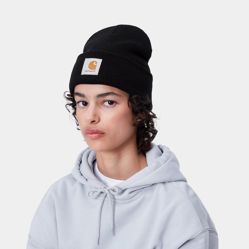 Carhartt WIP ビーニー SHORT WATCH HAT ブラック 着用画像 正面