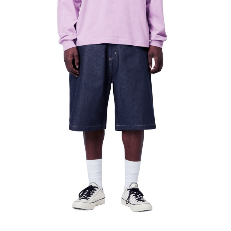 Carhartt WIP ショーツ BRANDON SHORT (Blue Rigid) 着用画像 正面