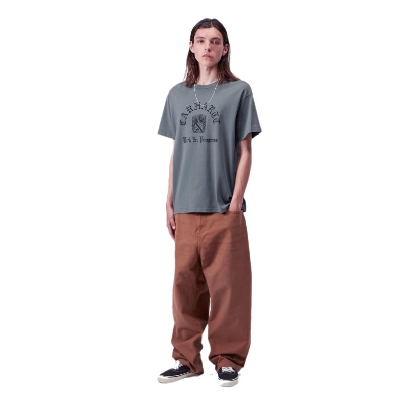 Carhartt WIP Tシャツ S/S COAT OF ARMS T-SHIRT グリーン 着用画像 全身