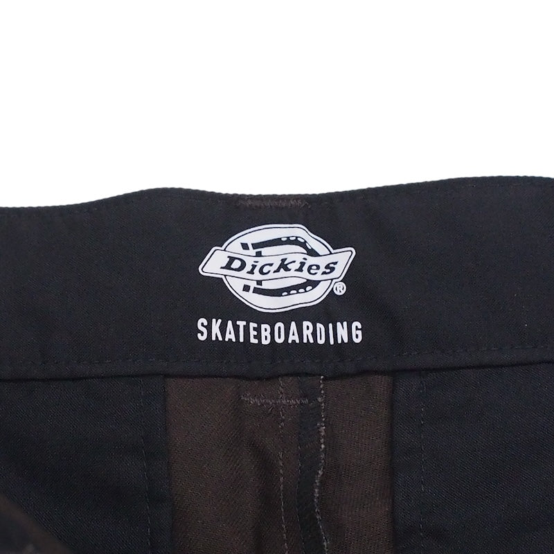 DICKIES SKATEBOARDING ワークパンツ REGULER FIT PANT ダークブラウン 商品画像 ロゴ