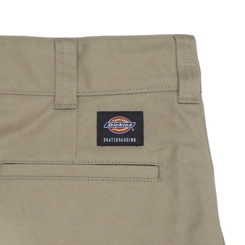 DICKIES SKATEBOARDING ワークパンツ REGULER FIT PANT カーキ 商品画像 ネームラベル