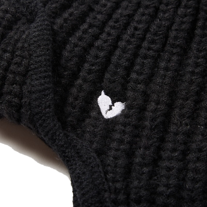 Deviluse ビーニー EAR FLAP BEANIE (Black) 商品画像 クローズアップ