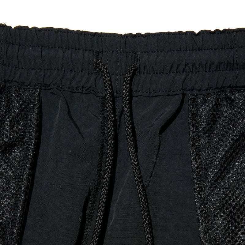 RADIALL　ショーツ　"LAIDBACK STRAIGHT FIT EASY SHORTS"　(Black)