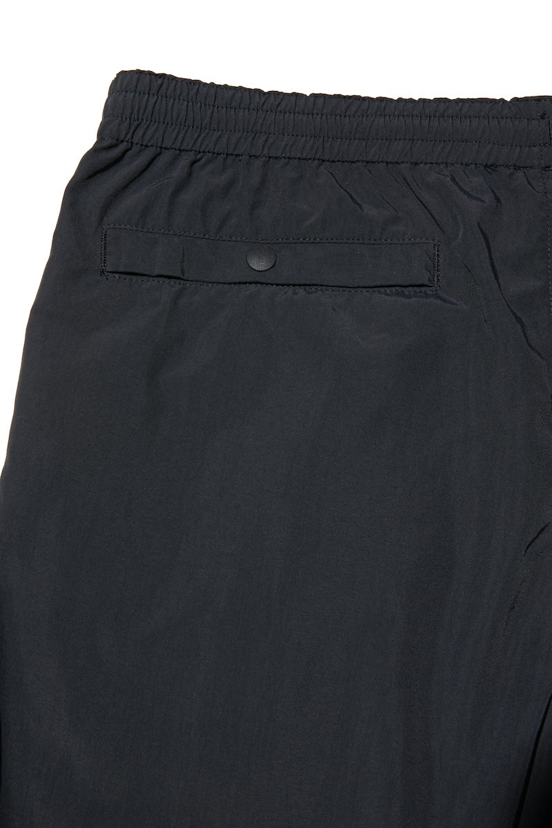 RADIALL　ショーツ　"LAIDBACK STRAIGHT FIT EASY SHORTS"　(Black)