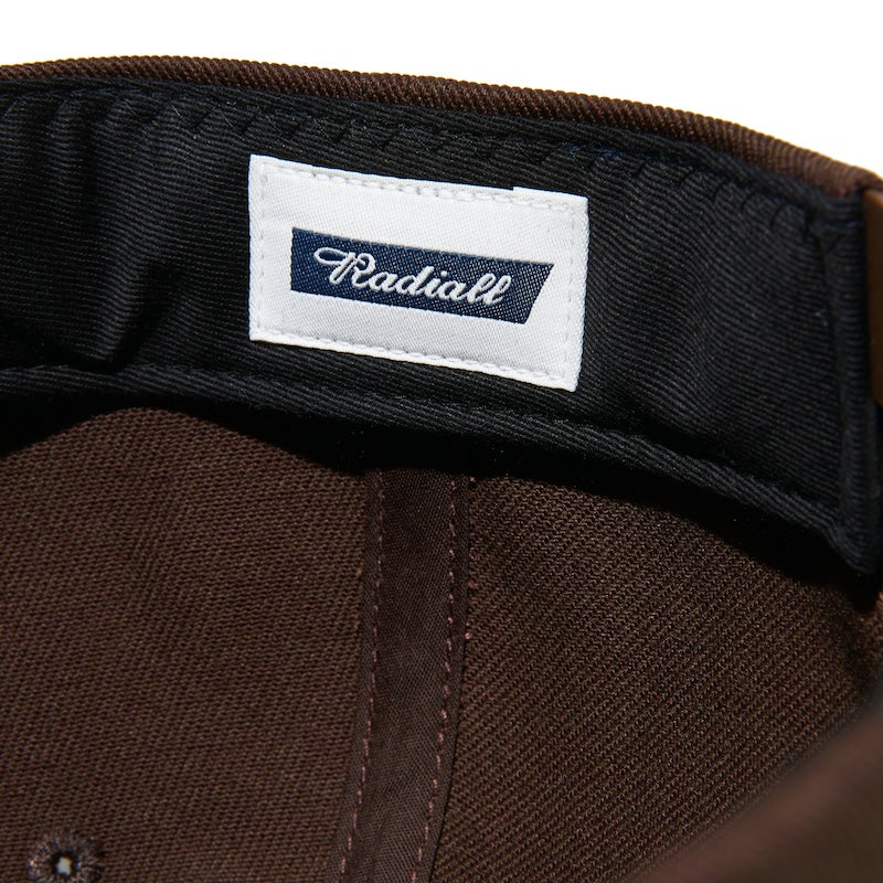 RADIALL　キャップ　"CNQ BOWL TRUCKER CAP"　(Brown)