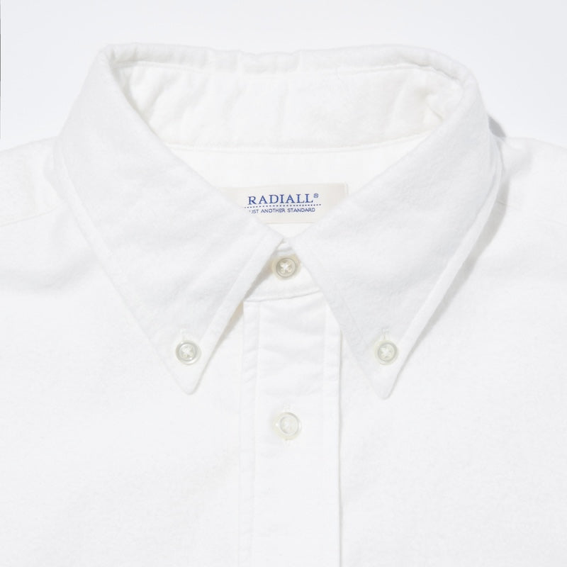 RADIALL　L/Sシャツ　"CHARMS B.D. COLLARED SHIRT L/S"　(White)