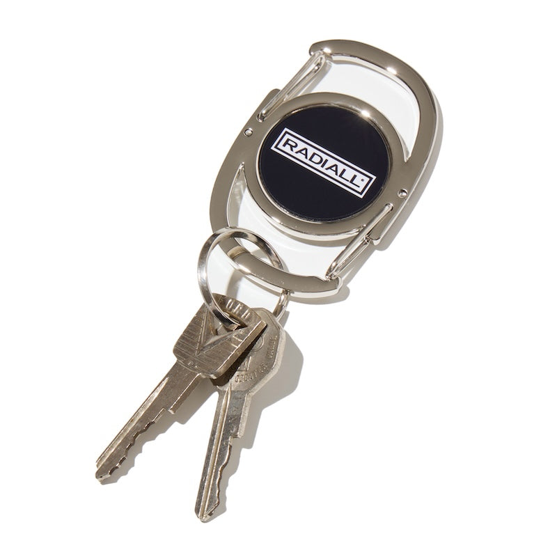 RADIALL カラビナ WHEELS CARABINER ブラック 正面 使用例