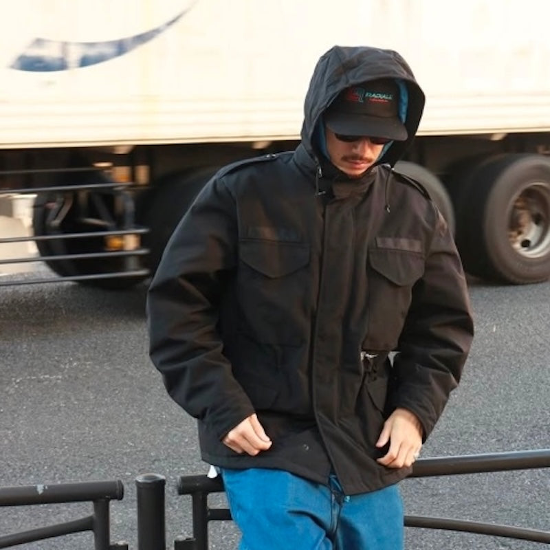 RADIALL フィールドジャケット ブラック 着用　正面