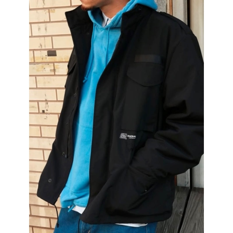 RADIALL フィールドジャケット ブラック 着用　クローズアップ