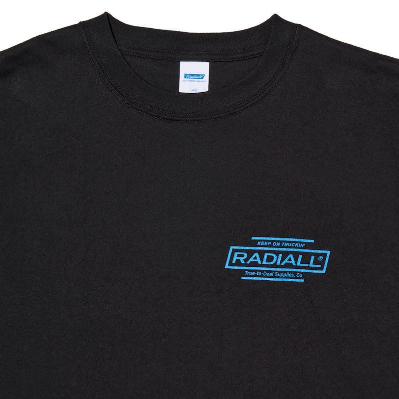 RADIALL Tシャツ ROADSIDE CREW NECK T-SHIRT S/S ブラック  商品画像　正面　クローズアップ