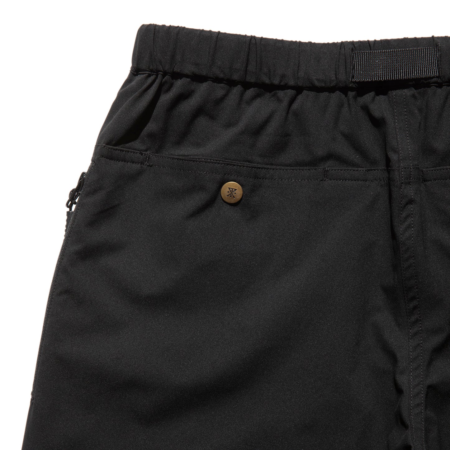 ROARK REVIVAL　パンツ　"TRAVEL PANTS 2.0 ROAM FREE FLEX - RELAX TAPERED FIT"　(Black)