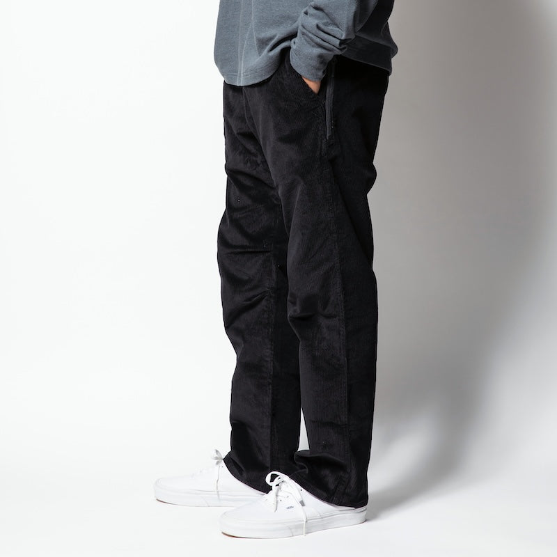 ROARK REVIVAL　パンツ　"TRAVELPANT CORDUROY - STANDARD FIT"　(Black)