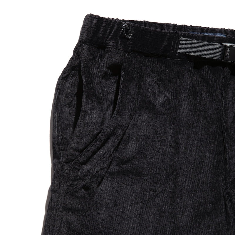 ROARK REVIVAL　パンツ　"TRAVELPANT CORDUROY - STANDARD FIT"　(Black)