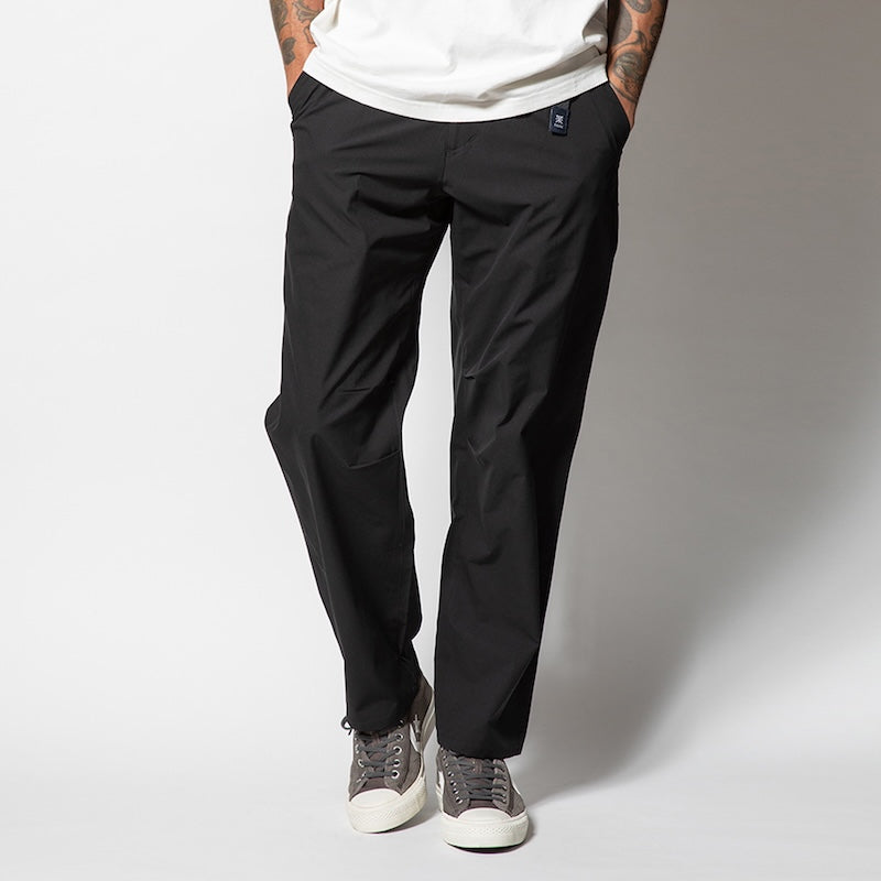 ROARK REVIVAL　パンツ　"TRAVEL PANT ROAMFREE - RELAX"　(Black)