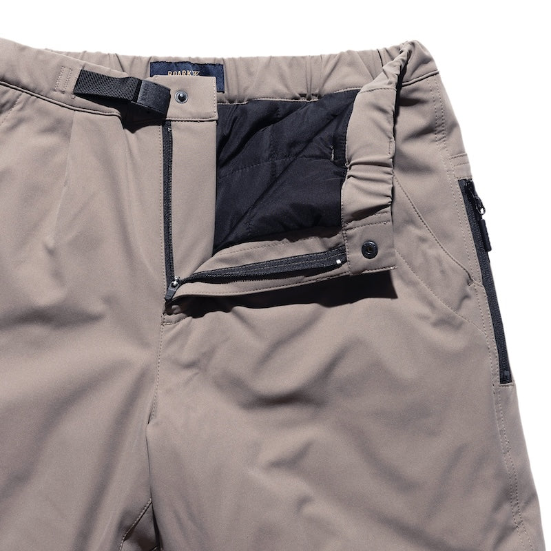 ROARK　パンツ　"TRAVELPANT ROAM FREE w/SOLONA - STANDARD"　(Toupe)