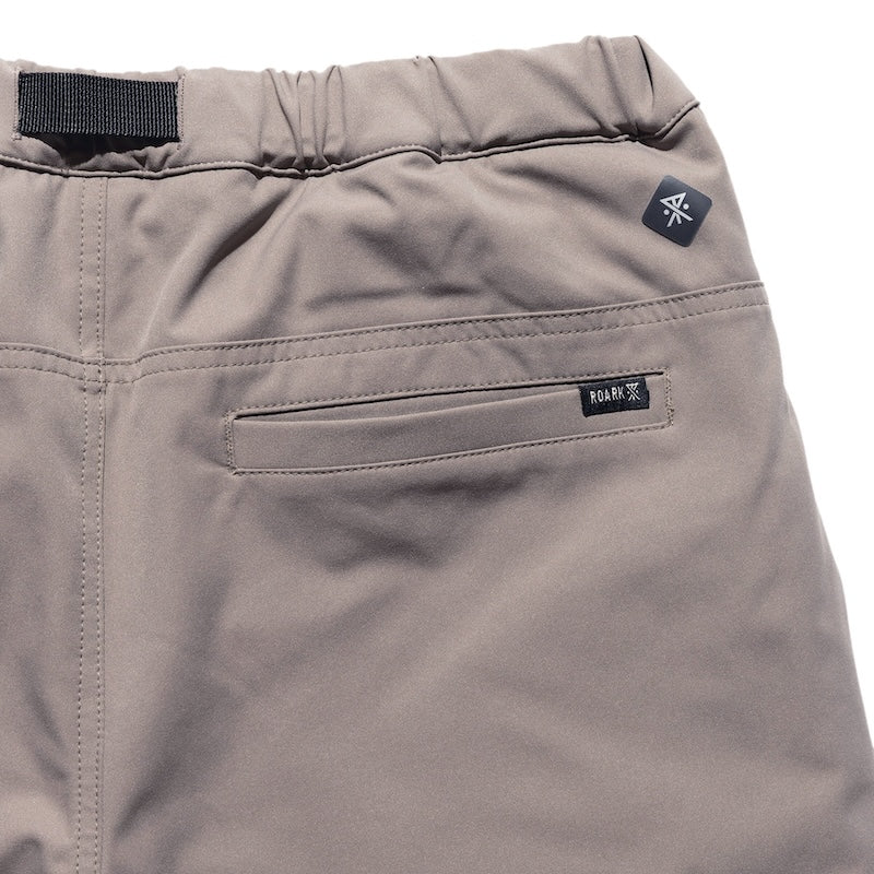ROARK　パンツ　"TRAVELPANT ROAM FREE w/SOLONA - STANDARD"　(Toupe)