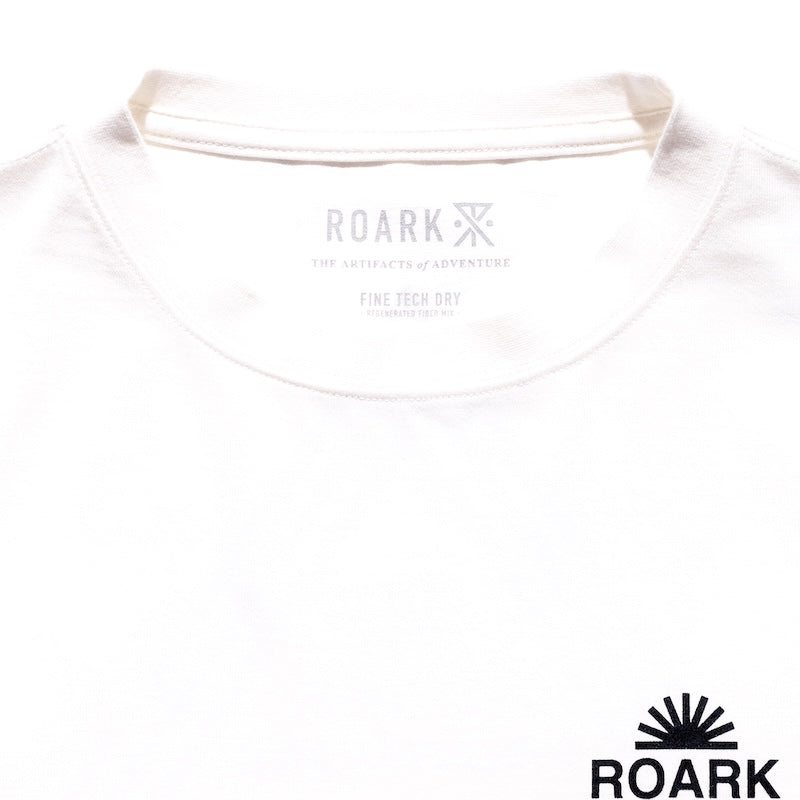 ROARK Tシャツ PROVISIONS FINE TECH DRY TEE ホワイト 商品画像 首元