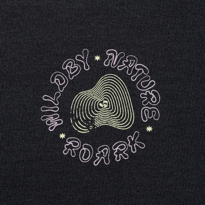 ROARK Tシャツ WILD BY NATURE FINE TECH DRY TEE ブラック 商品画像 フロントプリント