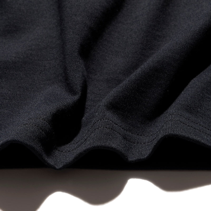 ROARK Tシャツ WILD BY NATURE FINE TECH DRY TEE ブラック 商品画像 生地感