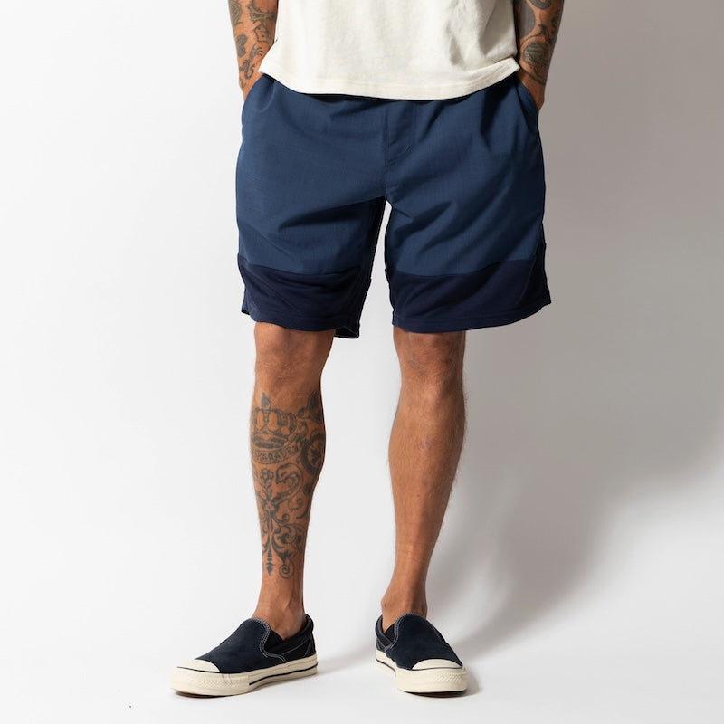 ROARK ショーツ DELTA QD SHORTS ストーンブルー 着用画像 1