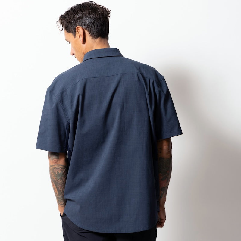 ROARK S/Sシャツ DELTA QD S/S SHIRTS ストーンブルー 着用画像 3