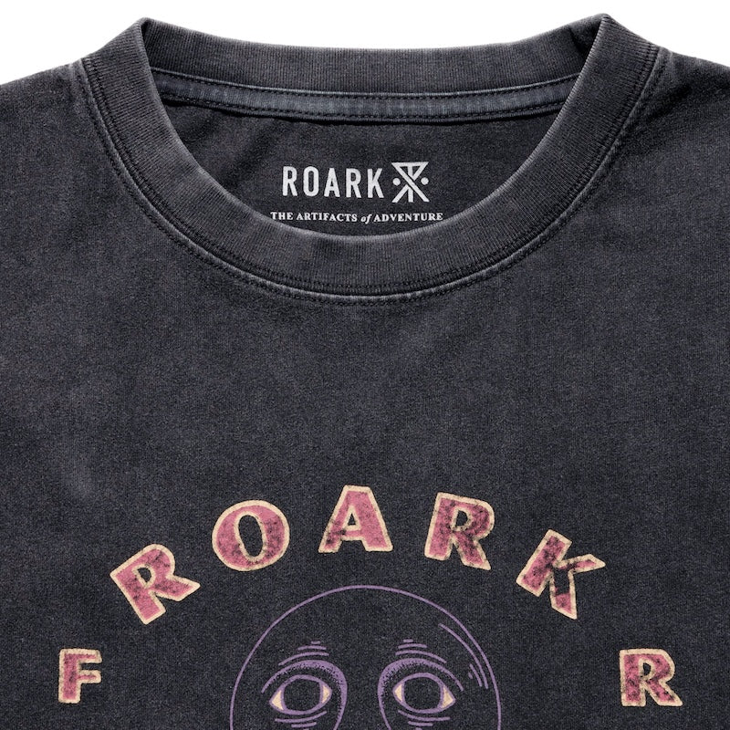 ROARK Tシャツ NIGHT RULE S/S TEE ブラック 商品画像 首元