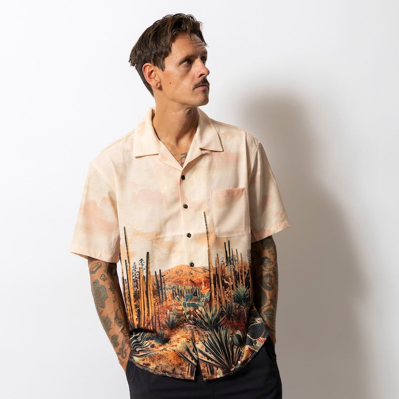 ROARK S/Sシャツ DESIERTA GONZO S/S SHIRTS マルチ 着用画像 正面 1